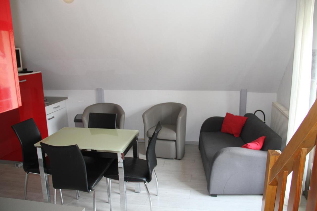 les Gîtes 2-4 pers Rémy HEROLD Katzenthal Extérieur photo